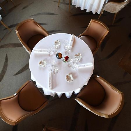 Logis Hotel Restaurant Au Boeuf Rouge Niederschaeffolsheim Ngoại thất bức ảnh