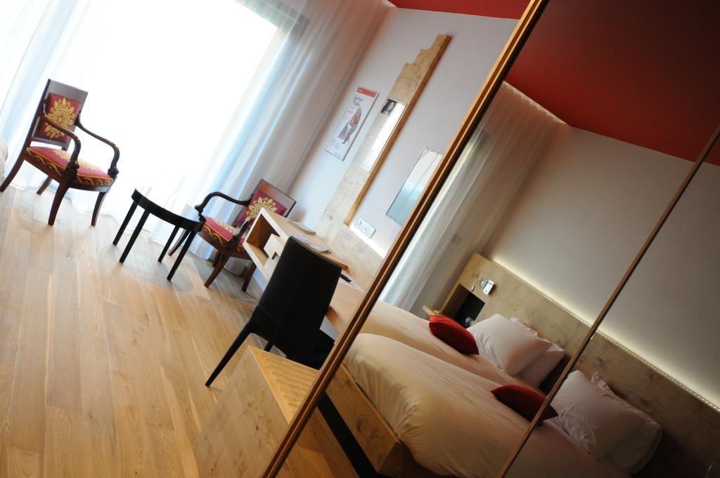 Logis Hotel Restaurant Au Boeuf Rouge Niederschaeffolsheim Ngoại thất bức ảnh